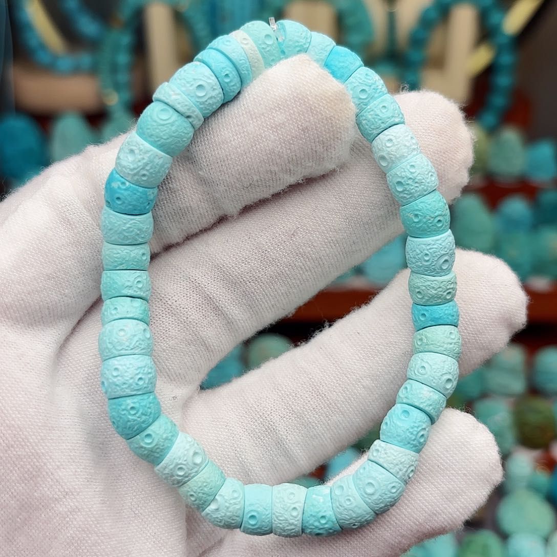 绿松石配饰未镶嵌