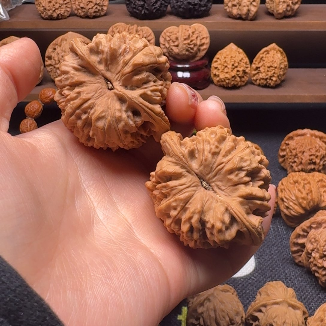 文玩核桃吊坠B**t49官帽