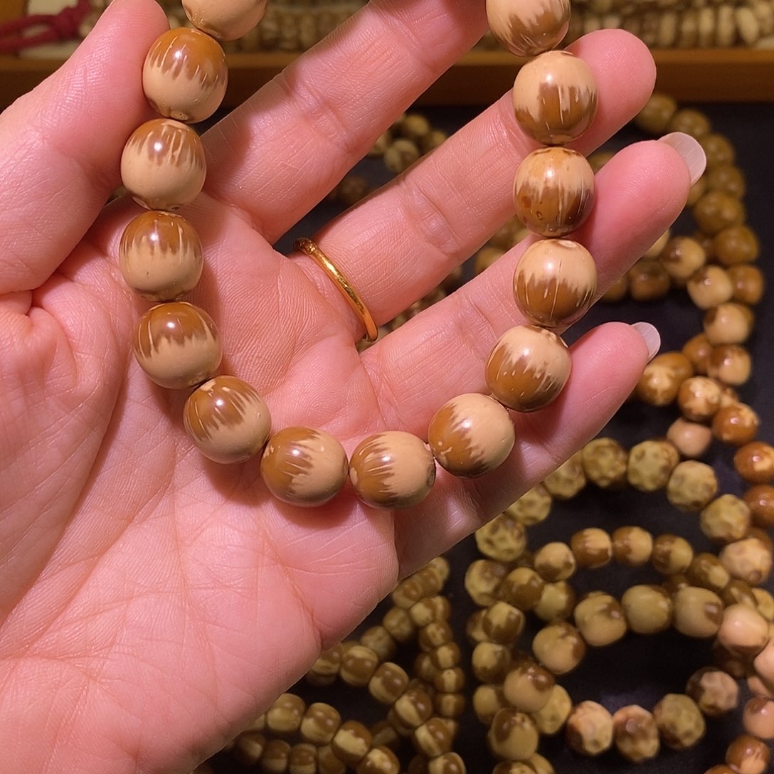 五***）手串紫金鼠花皮枣珠紫金鼠手串