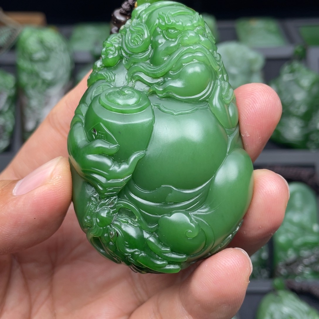 和田玉颈饰未镶嵌两**京