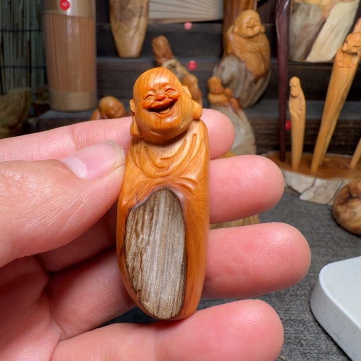 柏木（崖柏）黑油 弥勒佛