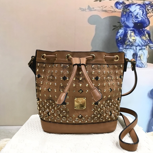 妃鱼/MCM/95新/包包/市场价68888/250115XZ0030