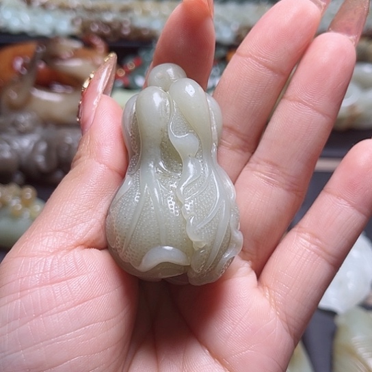 【闪购商品】和田玉吊坠(不含链)未镶嵌花*