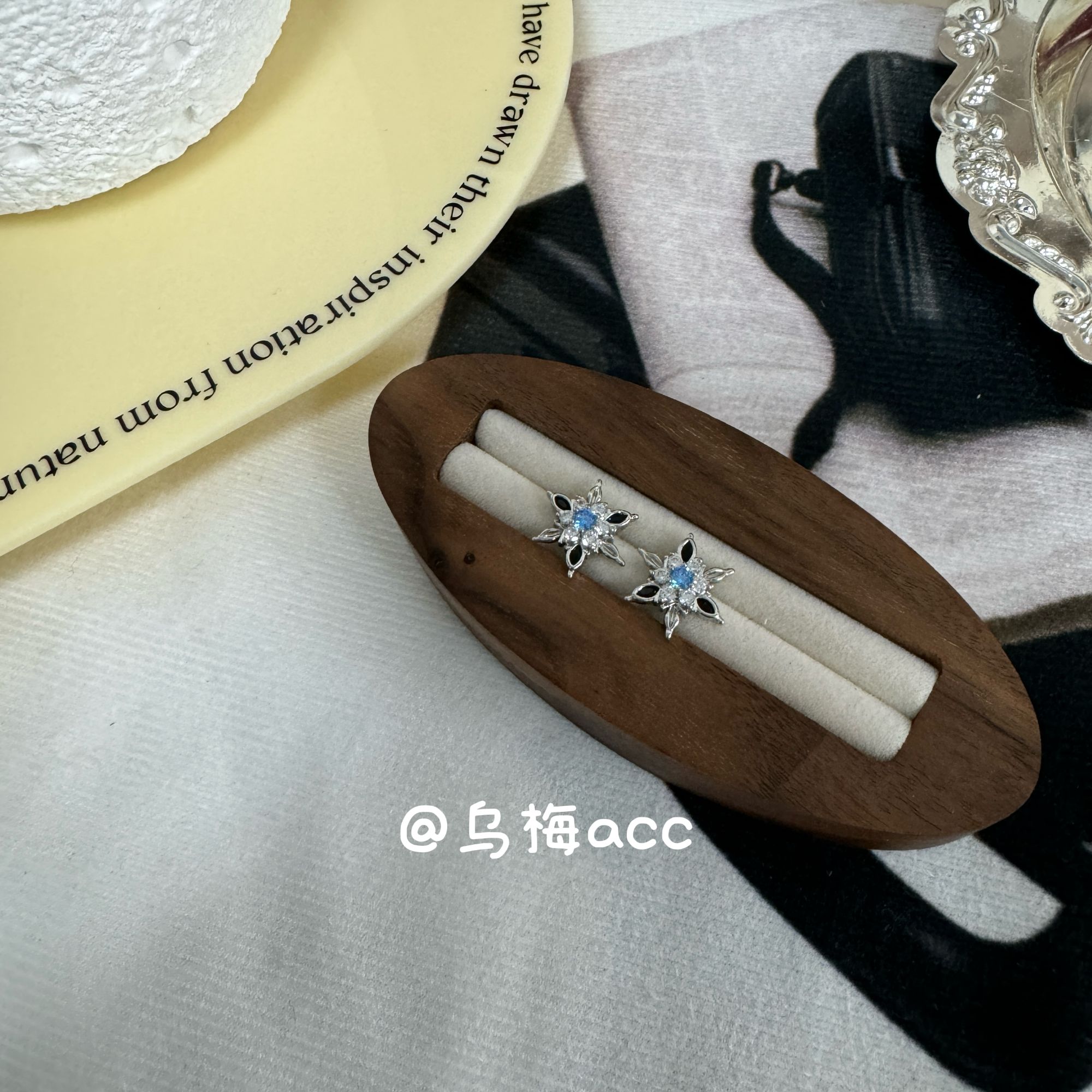 钛钢耳饰 爆闪雪花锆石925耳钉时尚