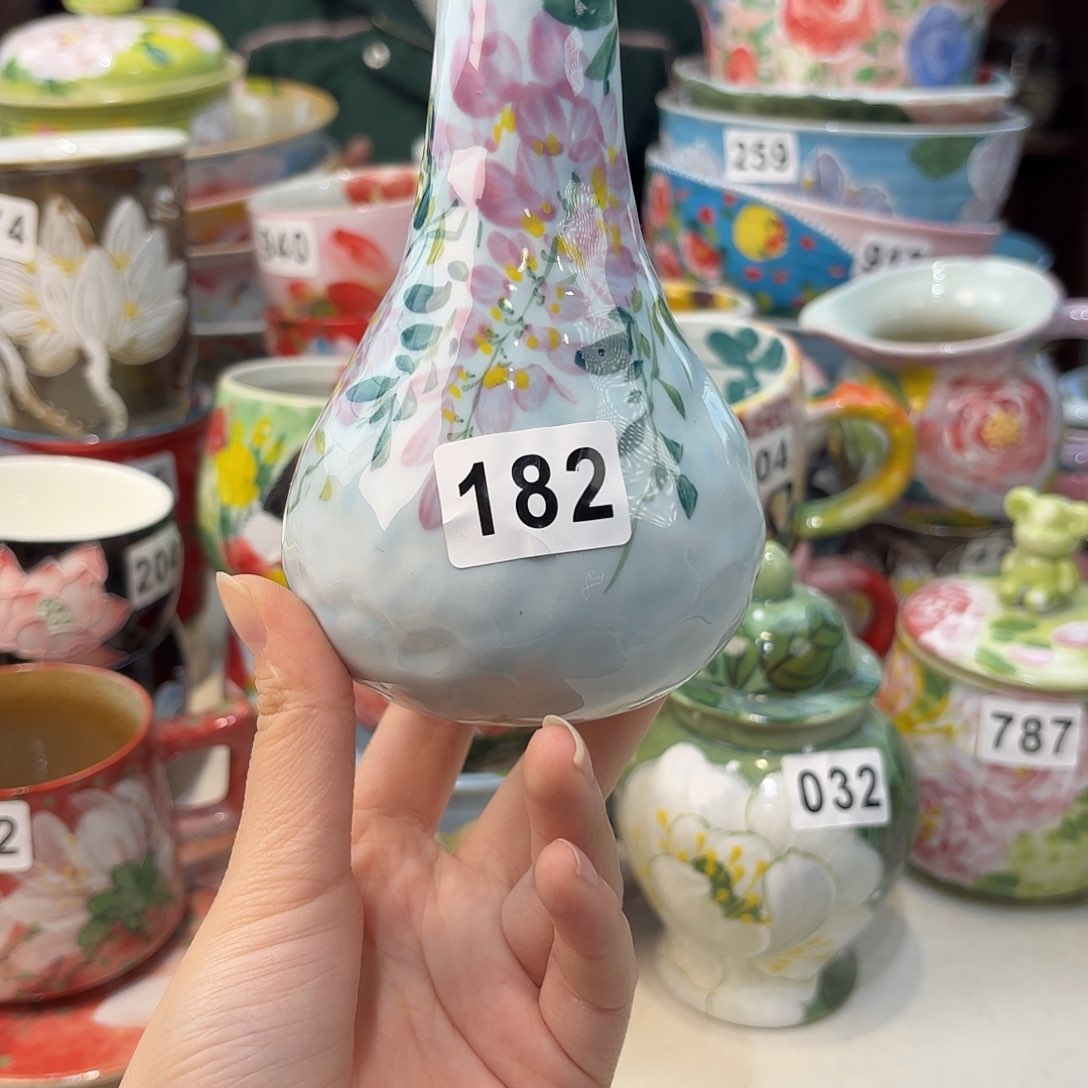 瓷片兔兔好可爱啊