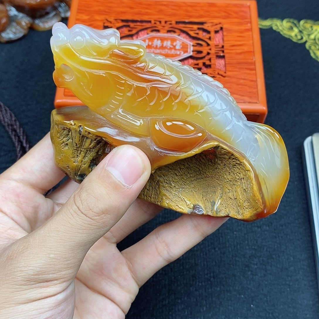 坚***人玛瑙/玉髓未镶嵌珠宝奇石