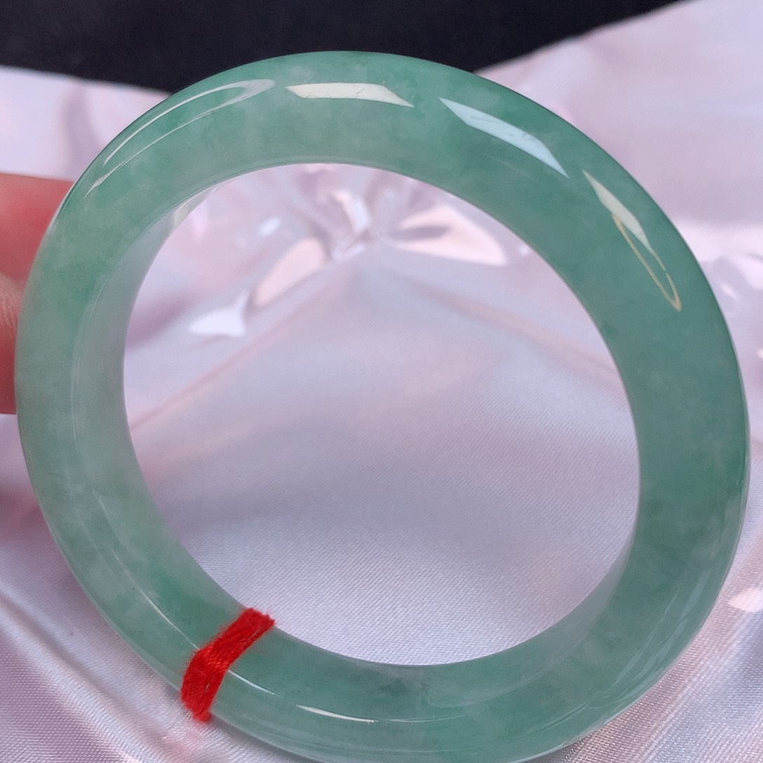 翡翠手镯未镶嵌54 翡翠手镯