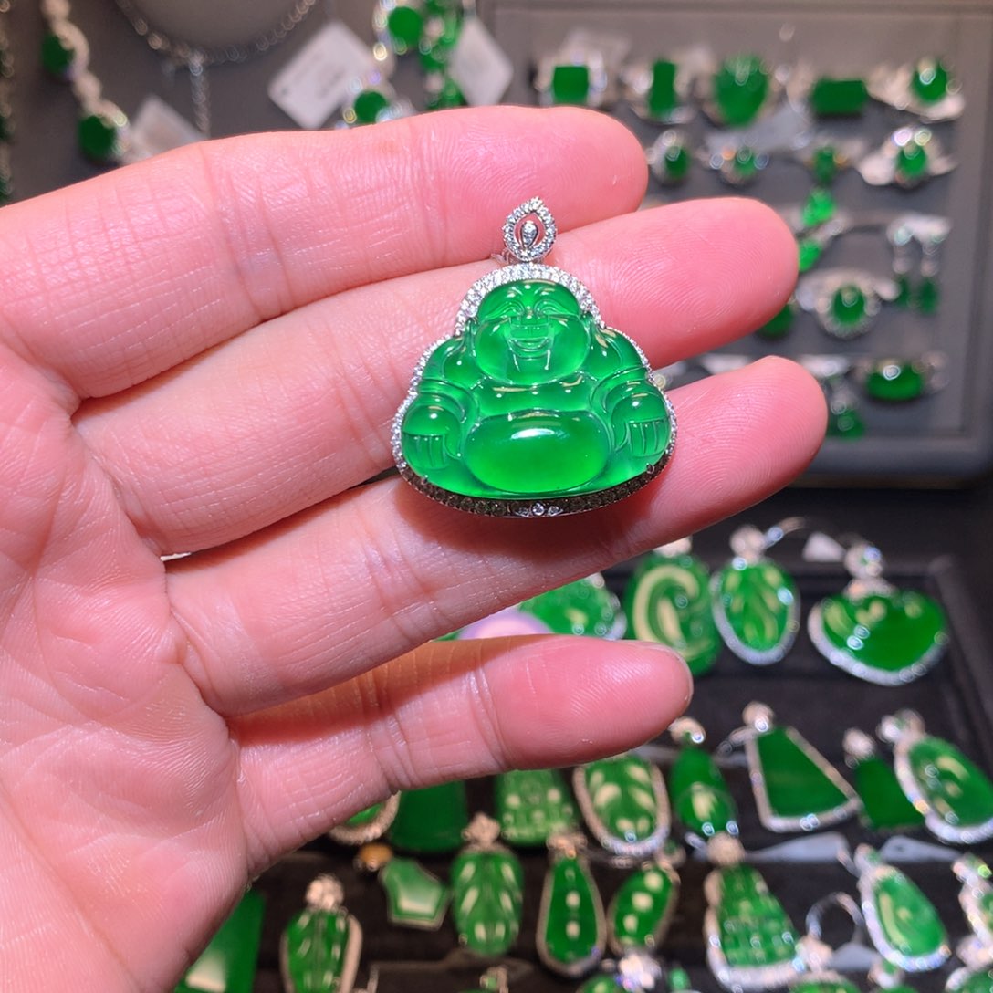 翡翠吊坠(不含链)18K金镶嵌天然翡翠