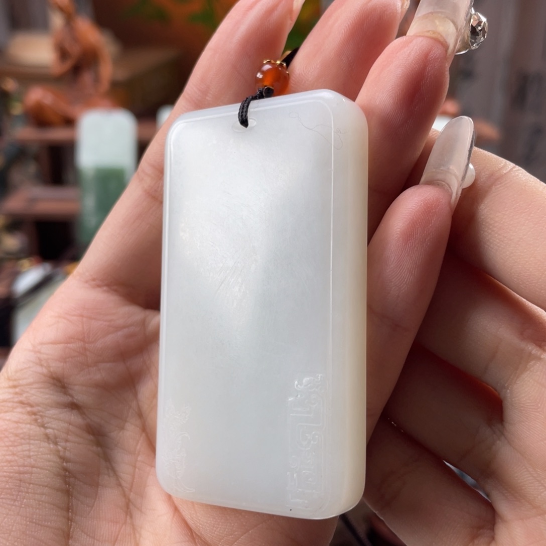 和田玉（糖玉）颈饰未镶嵌