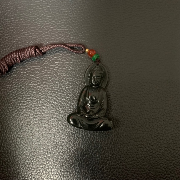 和田玉正装大日吊坠