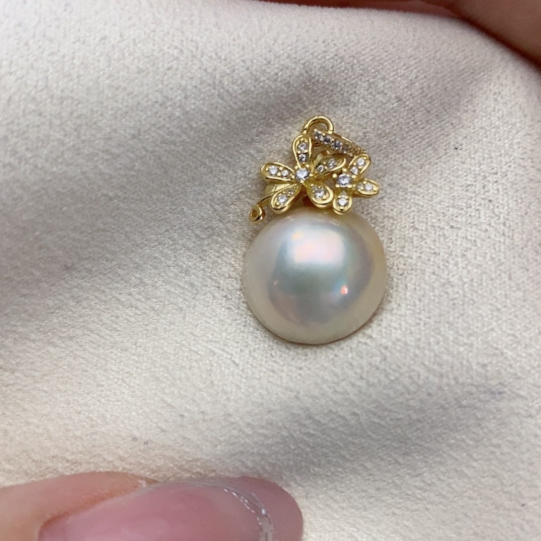 【闪购商品】拼合珍珠（马贝珠）颈饰银S925镶嵌32