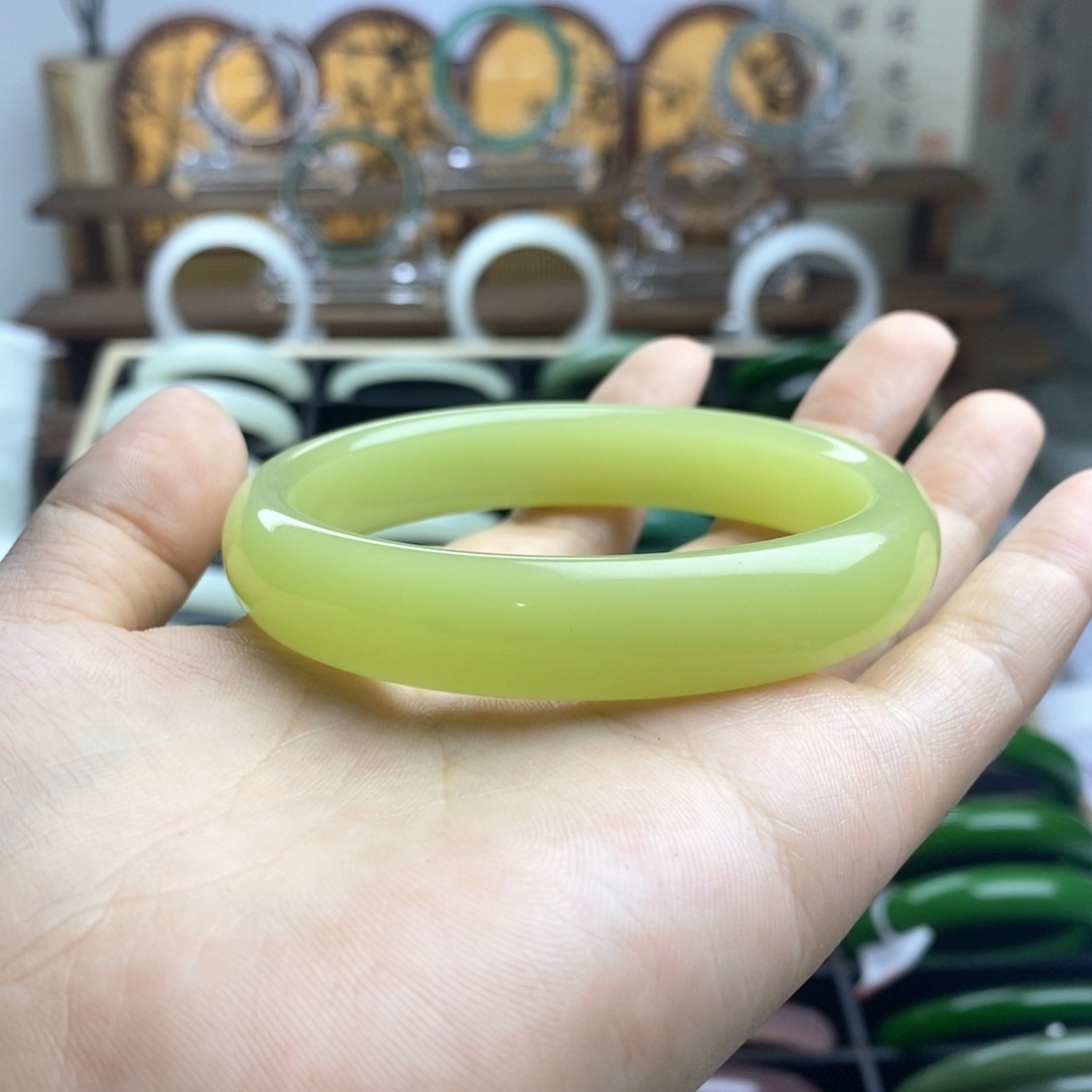 和田玉手镯未镶嵌茶青浅正圈60圈Y