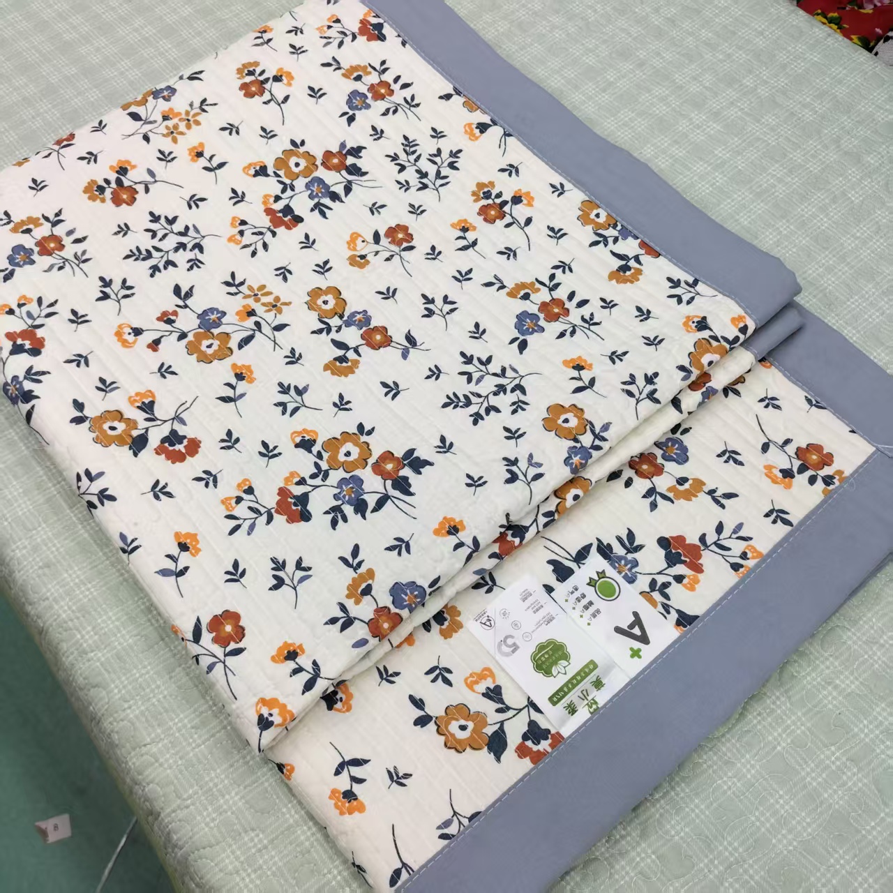 【包边床盖】<米素花-白>90X220cm<±5cm>绗缝 多功能水洗透气柔软