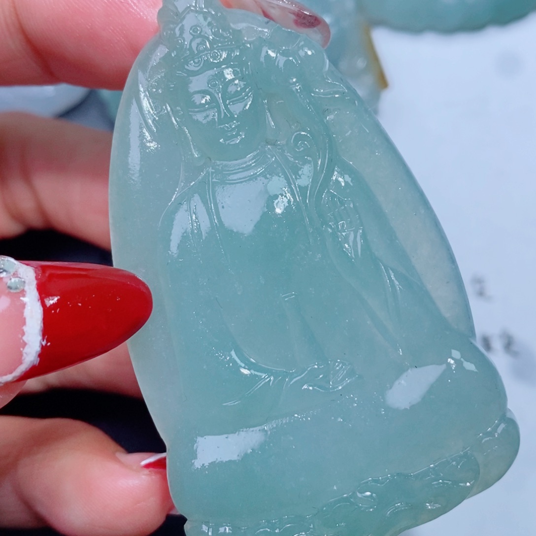 定制翡翠吊坠未镶嵌