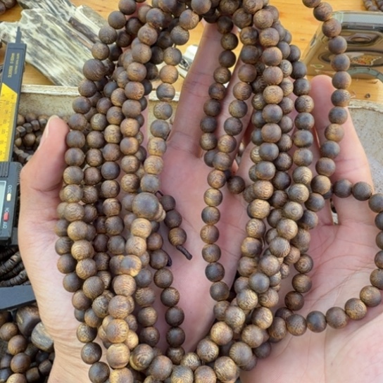 沉香碎屑沉香多圈0.8白奇27克送一截原母