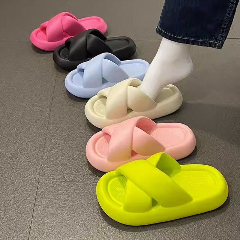 （有瑕疵）女夏季外穿居家防滑防臭厚底踩屎感交叉凉拖鞋偏小一个码