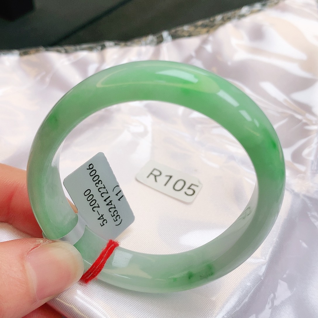 【闪购商品】翡翠手镯未镶嵌缅甸天然a货翡翠