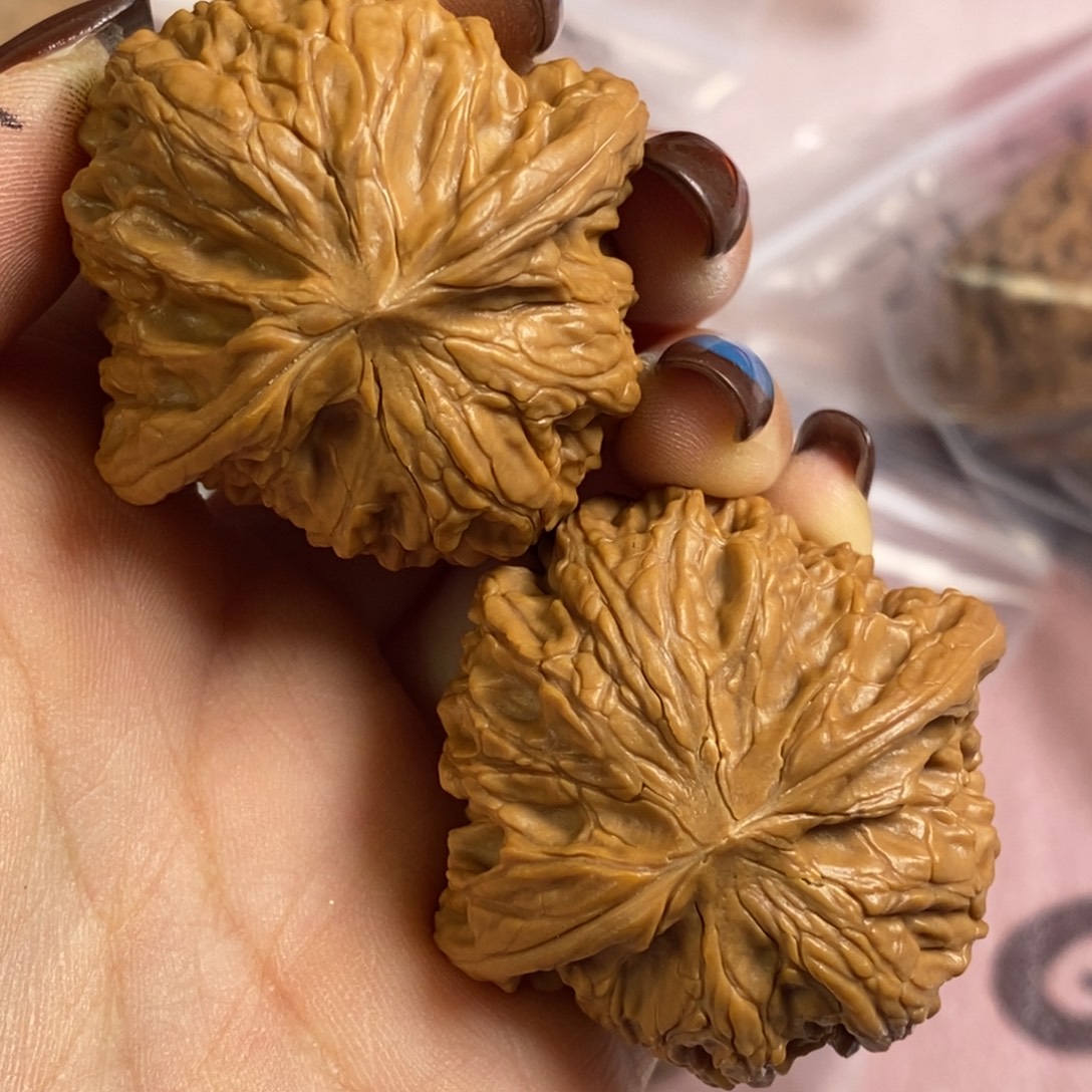 文玩核桃吊坠40磨盘80