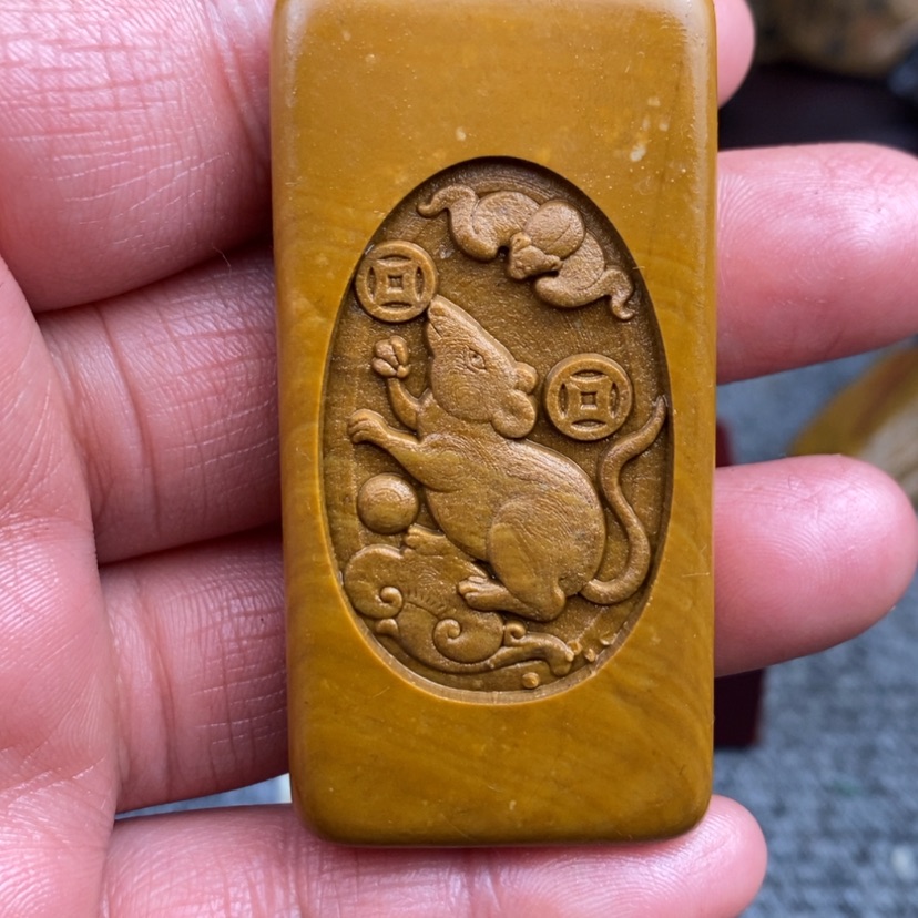 【闪购商品】原石雕刻手把件