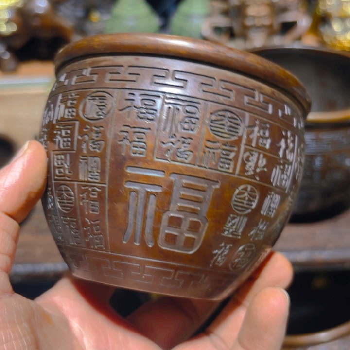 铜的。全清了。一件不留！不磨叽