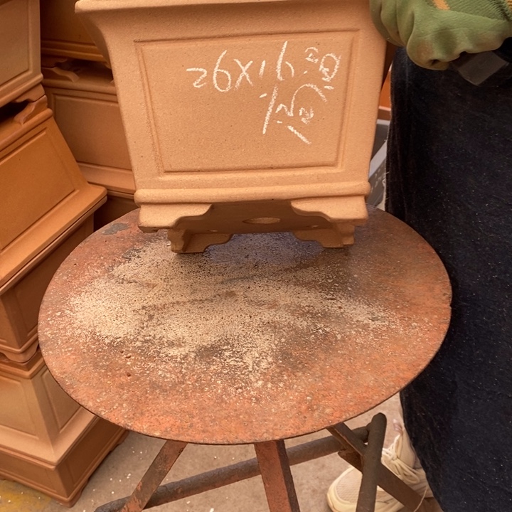 花盆紫砂只顾看着自己