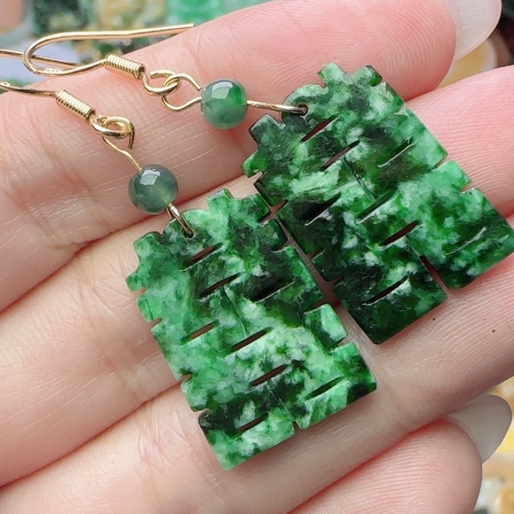 翡翠未镶嵌颈饰天然A货590