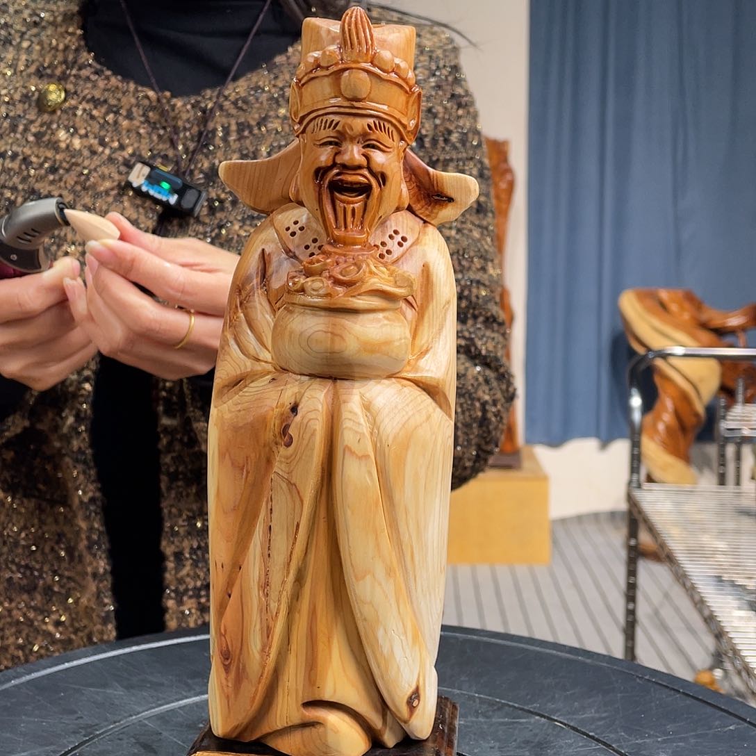 柏木（崖柏）随型艺术根雕