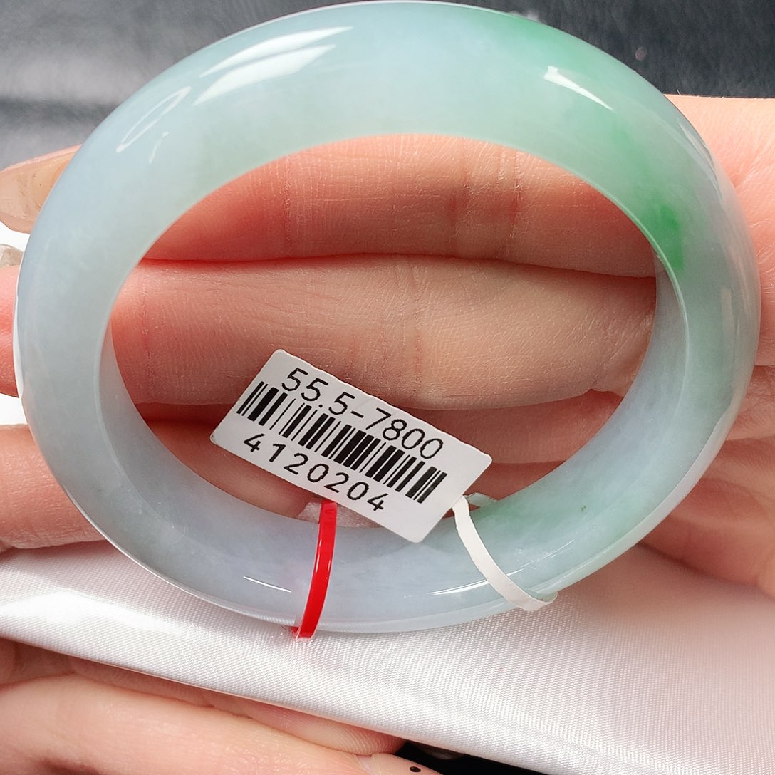 翡翠手镯未镶嵌蓝底飘绿正圈55圈口 62号