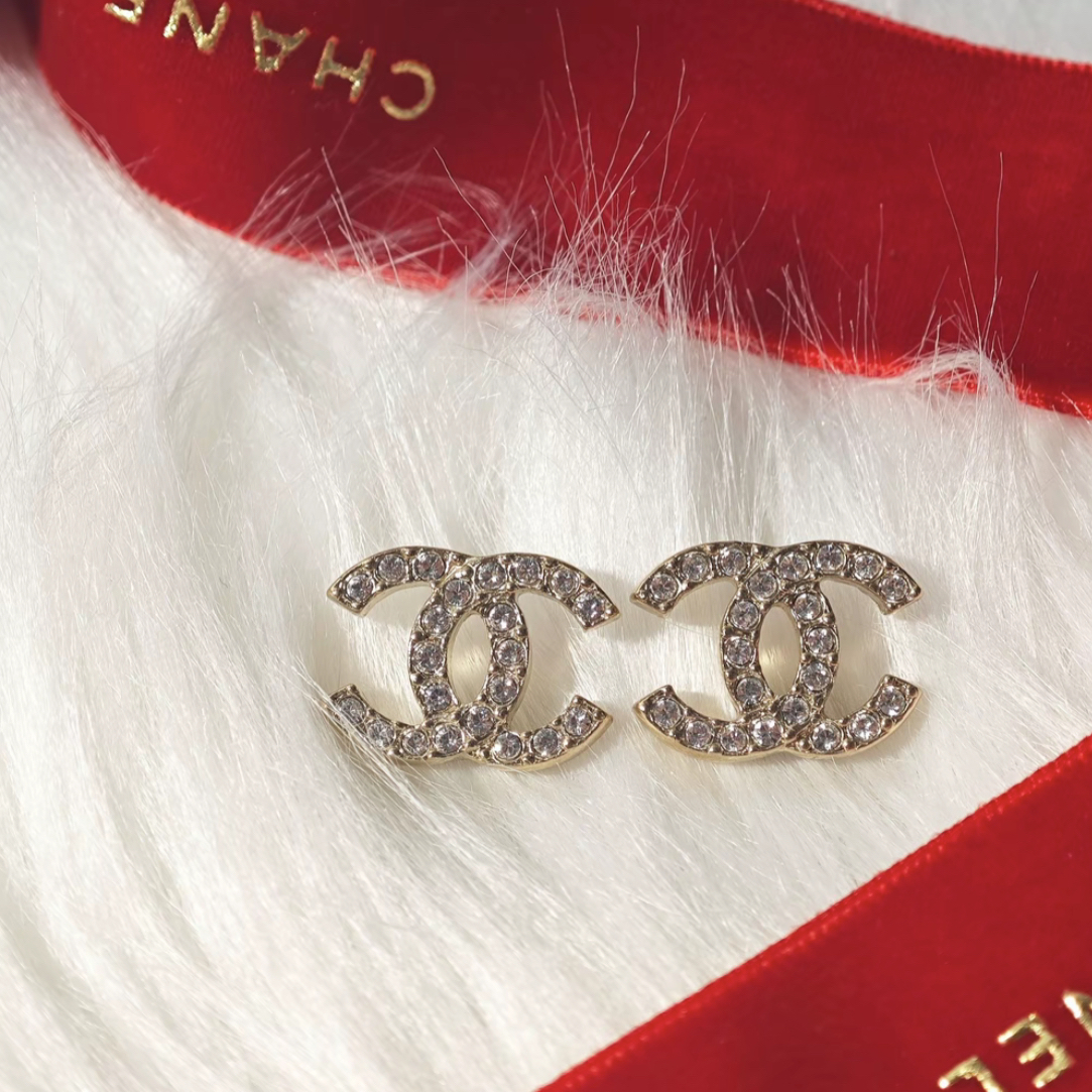 未使用 Chanel/香奈儿 香槟金满钻双C 耳钉