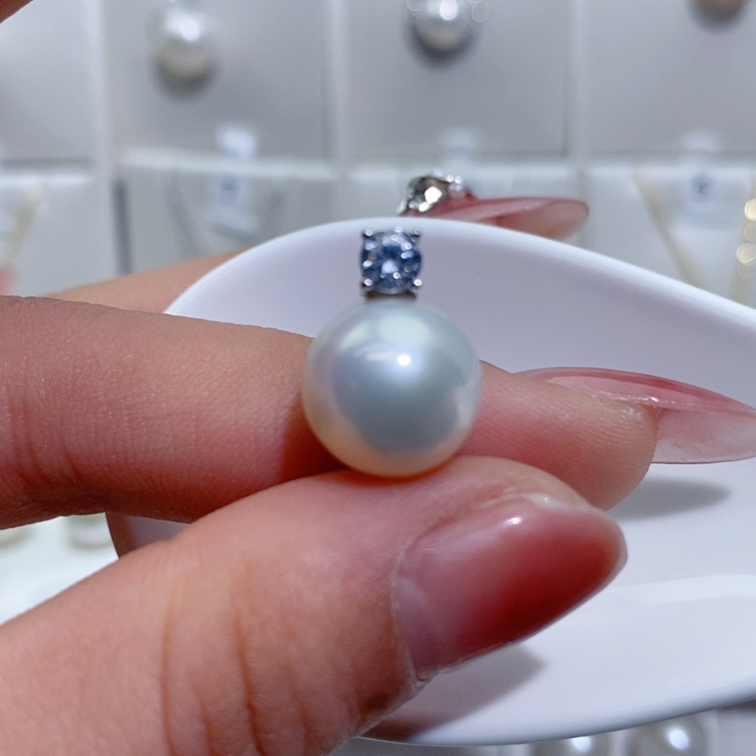 淡水珍珠吊坠(赠链)银S925镶嵌