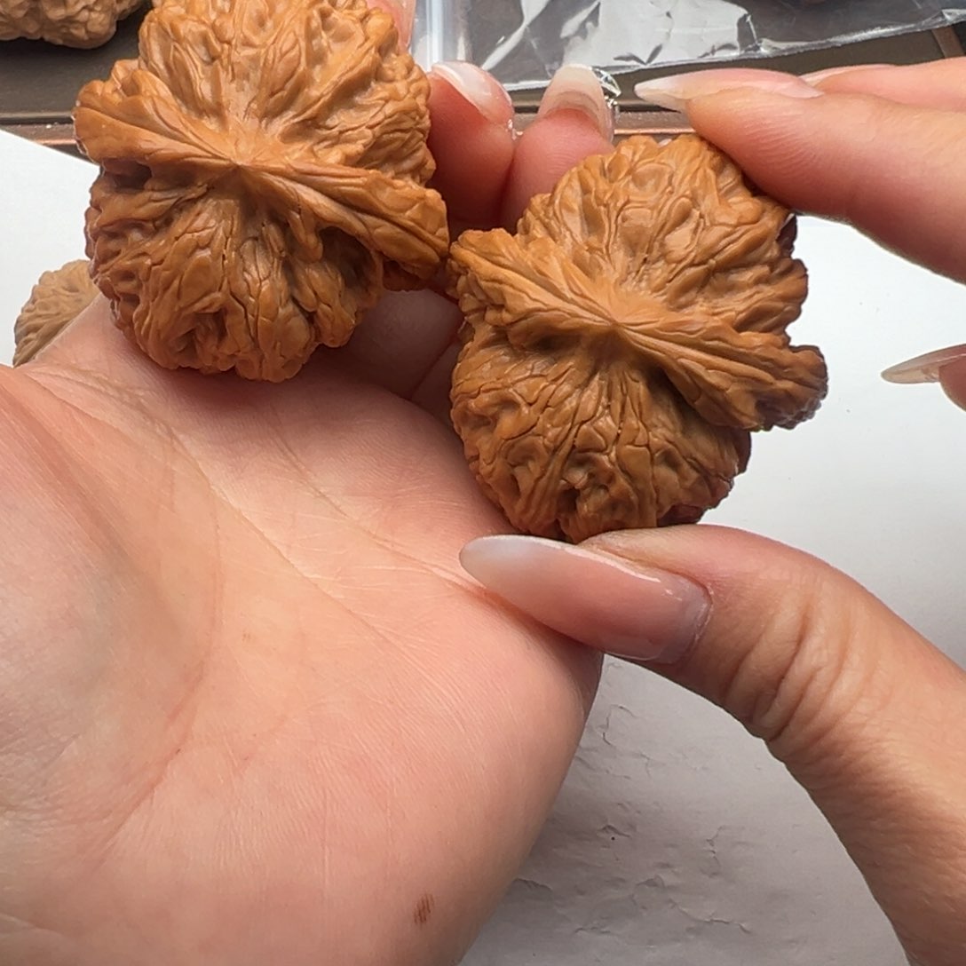 文玩核桃把件红锦鲤47丽