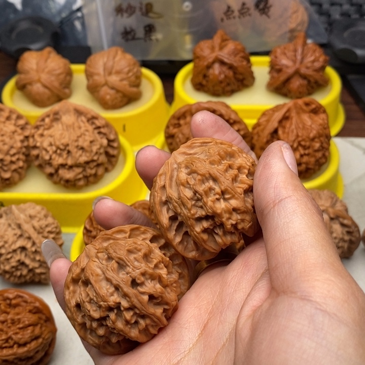 南***北文玩核桃吊坠苹果园