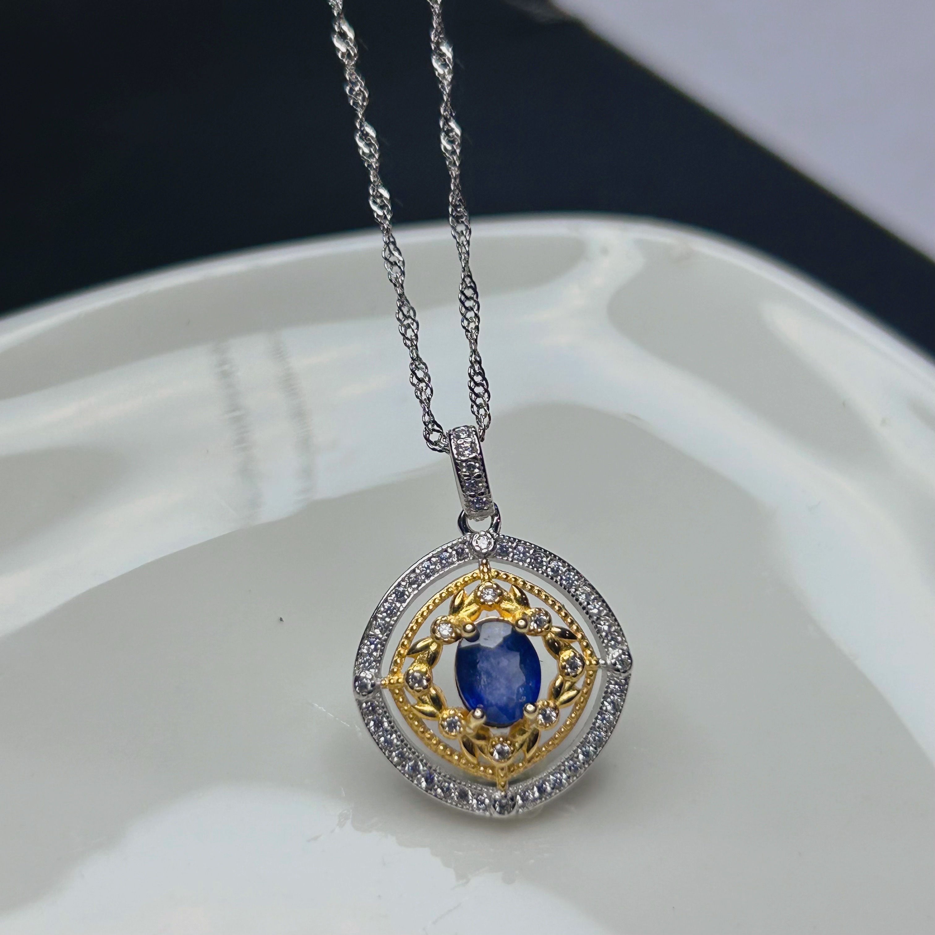 S925银蓝宝石吊坠含链-主石0.7ct左右【LBS014】