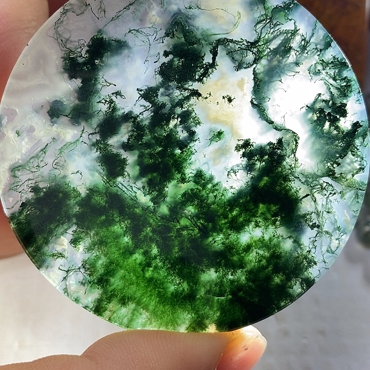 用***8玛瑙/玉髓未镶嵌颈饰