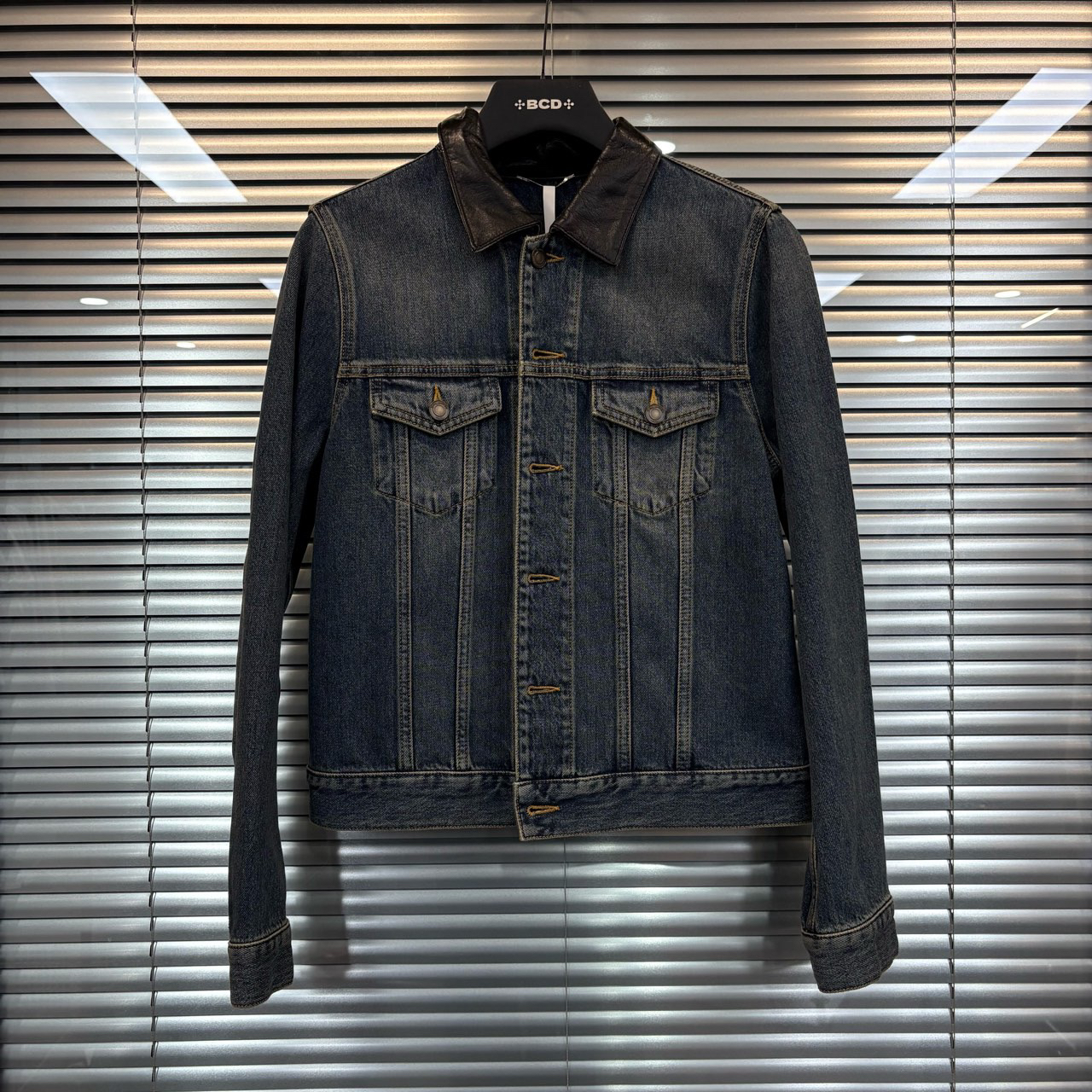YSL/圣罗兰/深蓝色牛仔外套/尺码XS/98新/BC012296