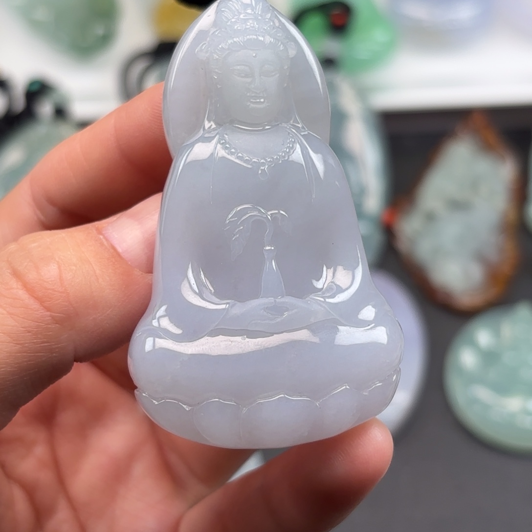 翡翠未镶嵌颈饰素衣