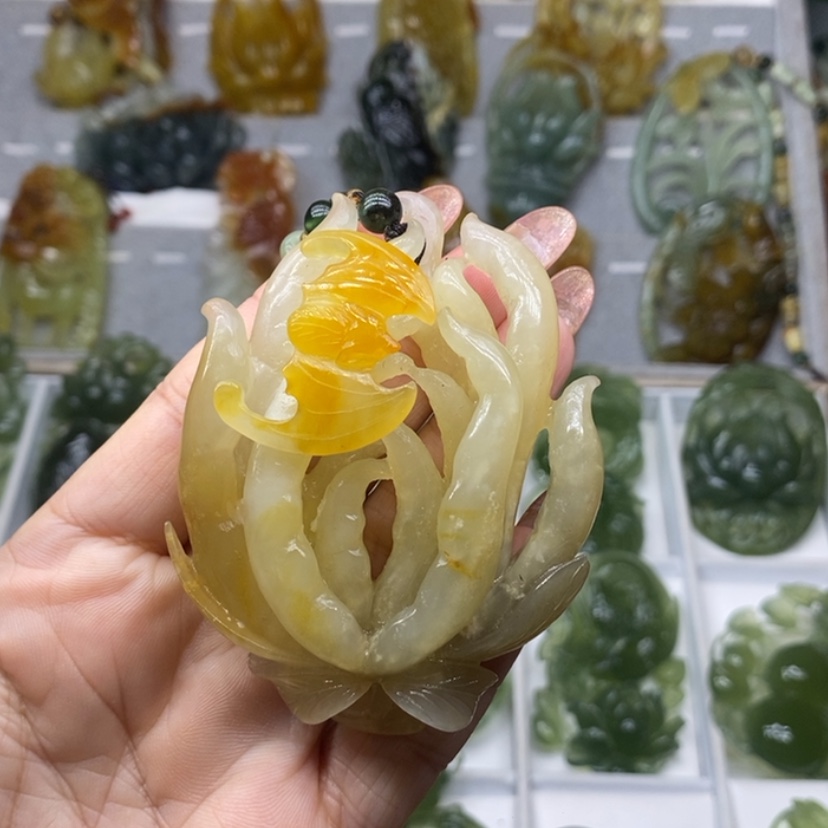 【闪购商品】蛇纹石玉颈饰未镶嵌