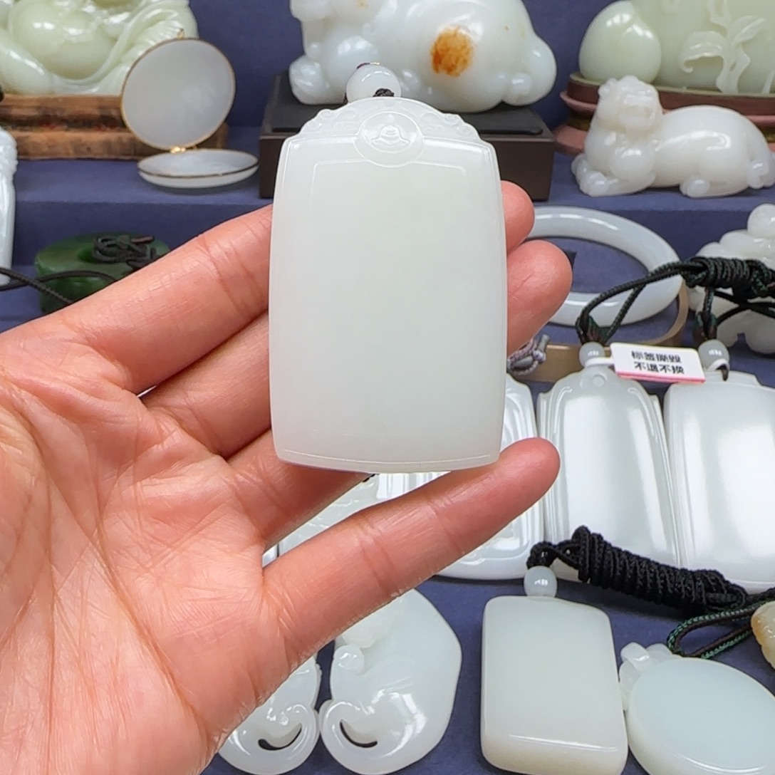 和田玉未镶嵌挂件