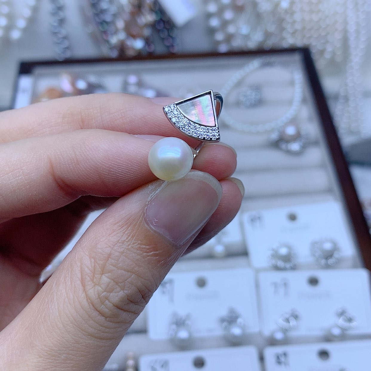 【闪购商品】银S925镶嵌戒指淡水珍珠
