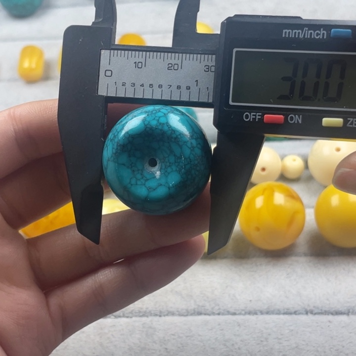 水晶优化松石平安扣30*17mm尺寸单颗未镶嵌乌兰花款