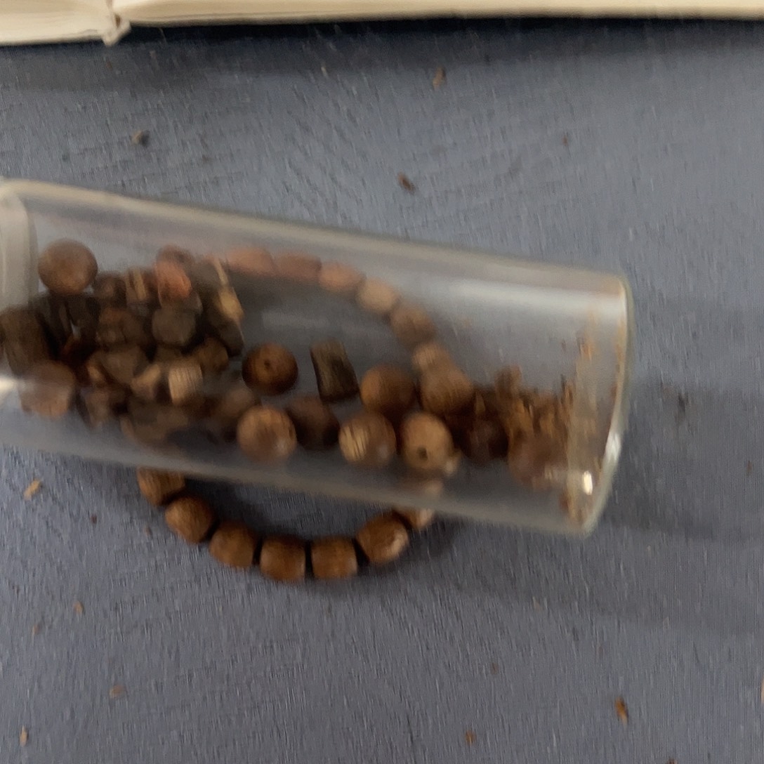 沉香沉香碎屑鼓珠08单圈多样性发一