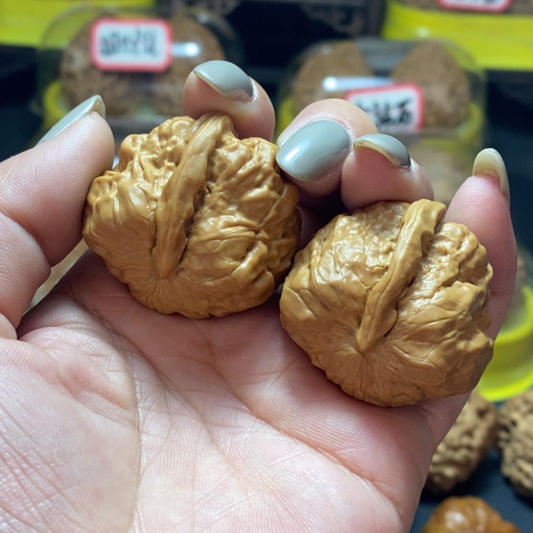 文玩核桃把件一***巴一帆风顺
