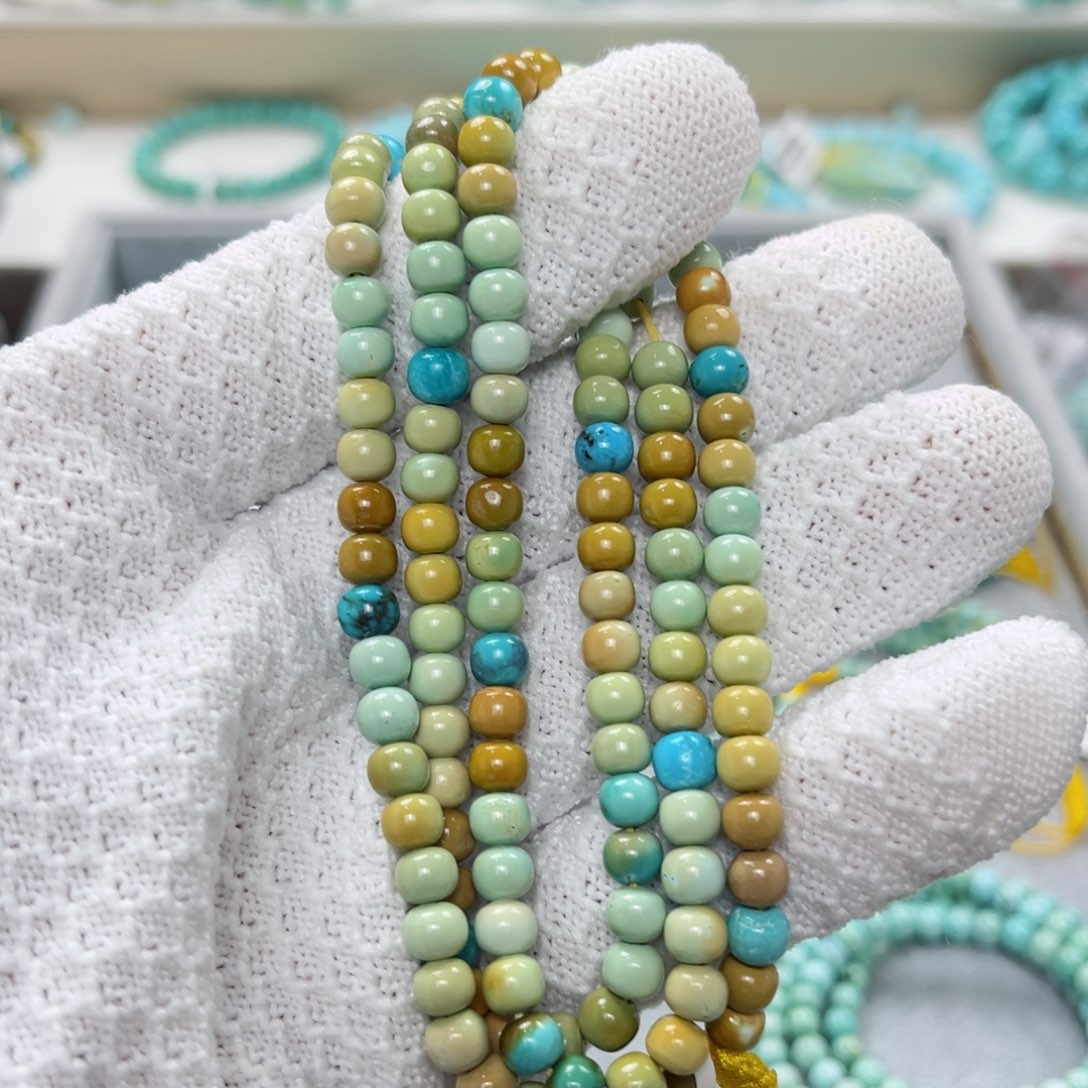 绿松石绿松石未镶嵌