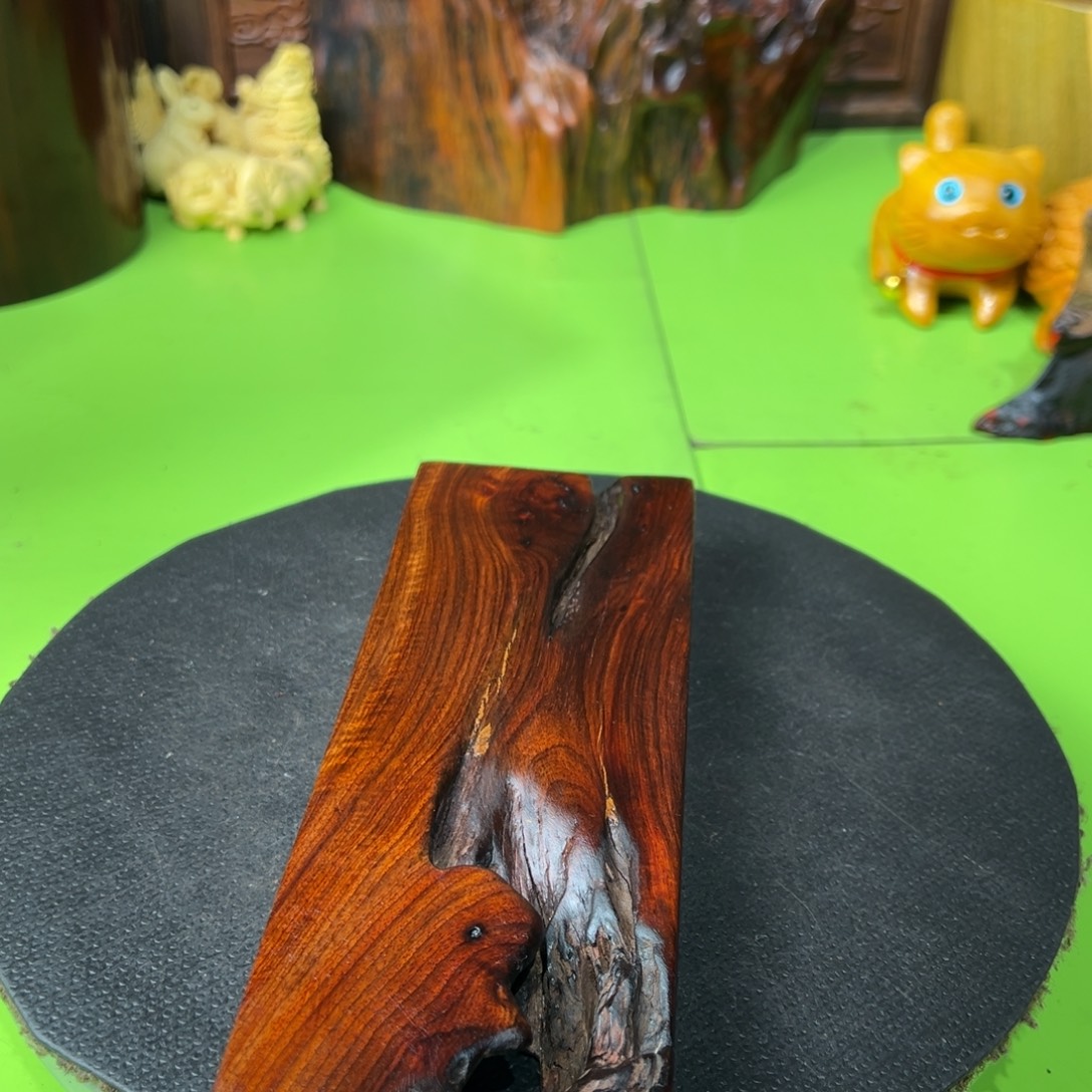 秋***⋯大果紫檀（缅甸花梨）