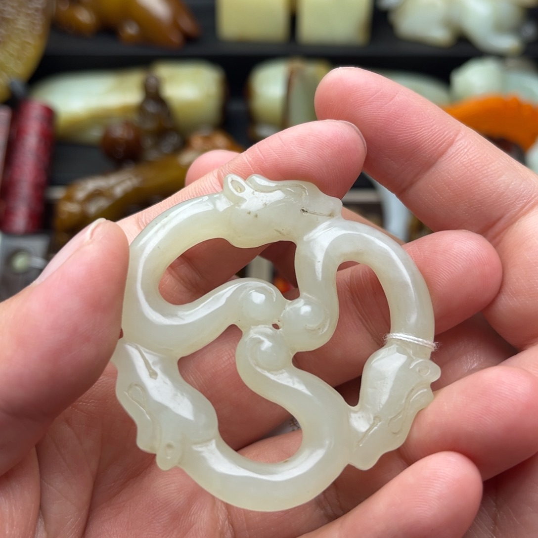 和田玉颈饰未镶嵌