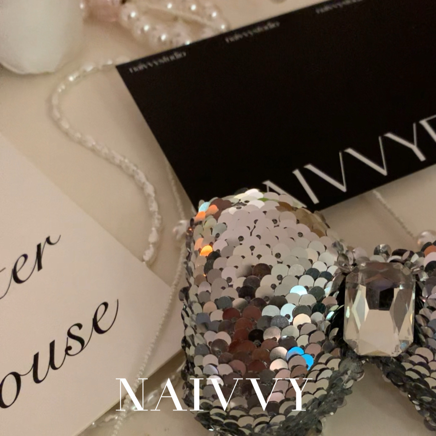 NAIVVY【草莓司康】百搭甜美韩版设计感闪闪水钻蝴蝶结发夹