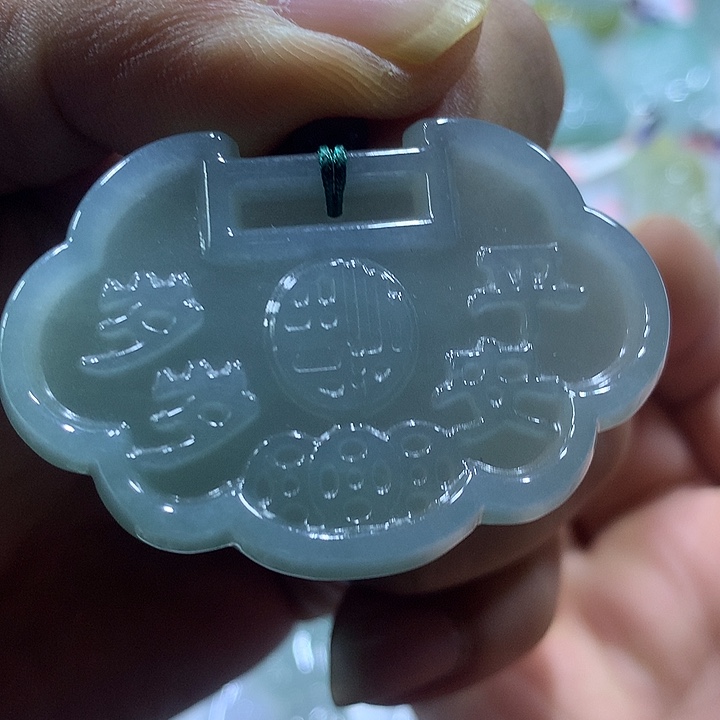 翡翠未镶嵌颈饰天然翡翠A货吊坠