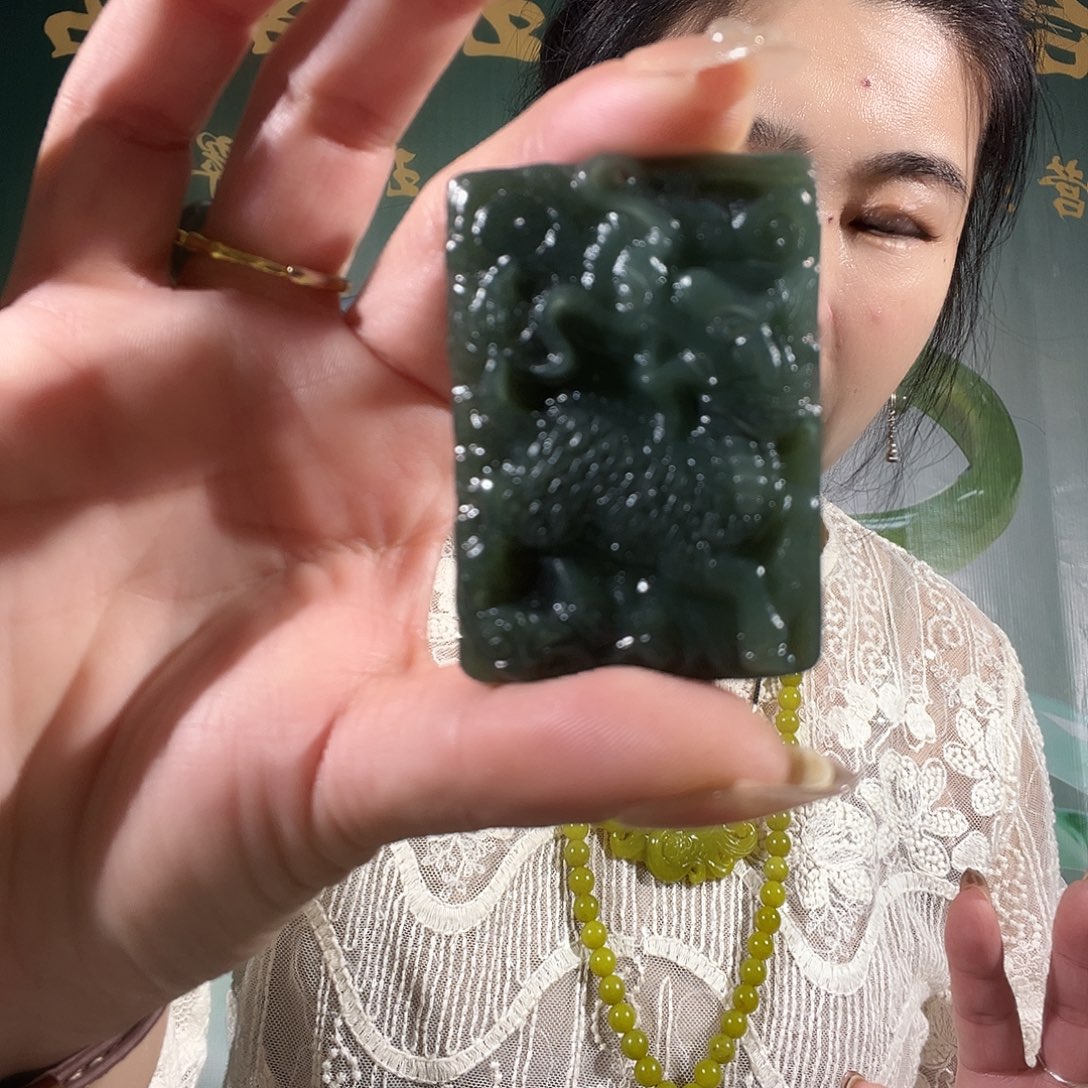 和田玉（糖玉）未镶嵌颈饰