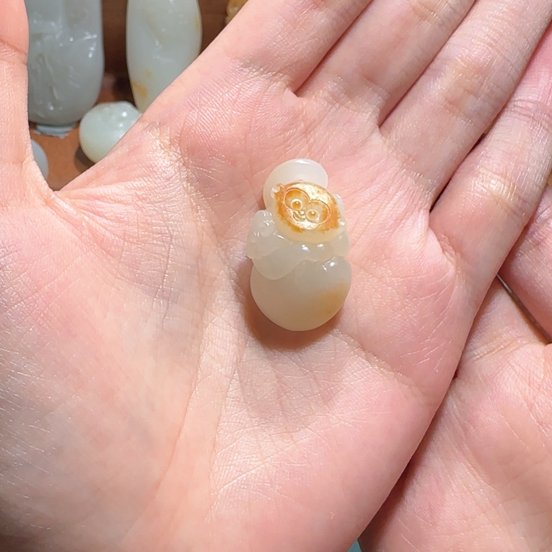 心***疼和田玉未镶嵌颈饰