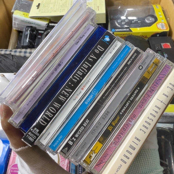 ?****天中古商品，瑕疵品，不保好坏。948